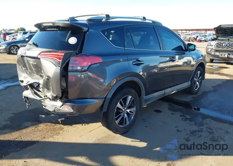 2016 Toyota Rav4 Xle z USA, uszkodzony, nr VIN 2T3WFREV8GW288230